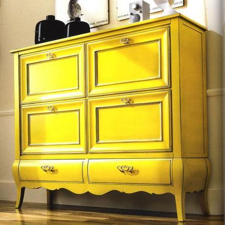 Ha caído en mis manos el típico mueble que todo el mundo ...