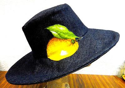 La Hoja Parroquial de la Moda.