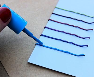 Dales un toque de color a tus ganchitos del pelo