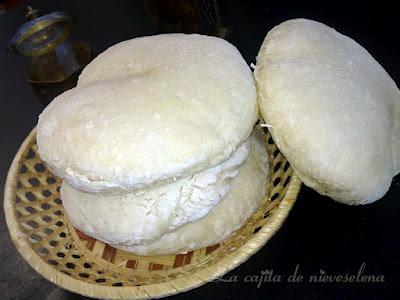 Souvlaki y pan de pita