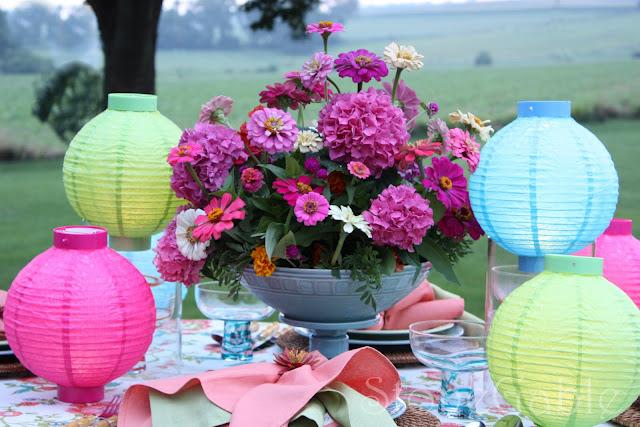 una mesa para las largas noches de verano