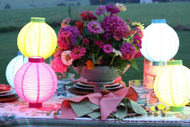 una mesa para las largas noches de verano