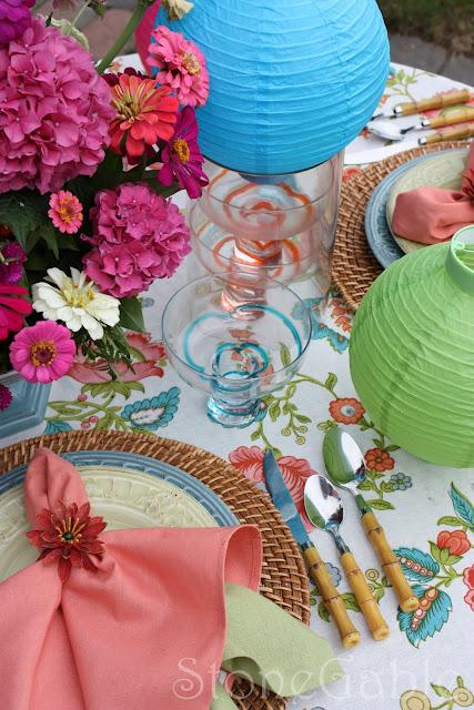 una mesa para las largas noches de verano