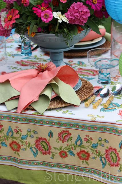 una mesa para las largas noches de verano