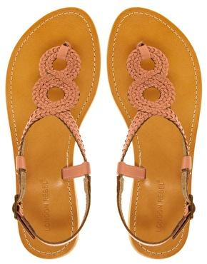 Purchase of the week (18): Coral flat sandals