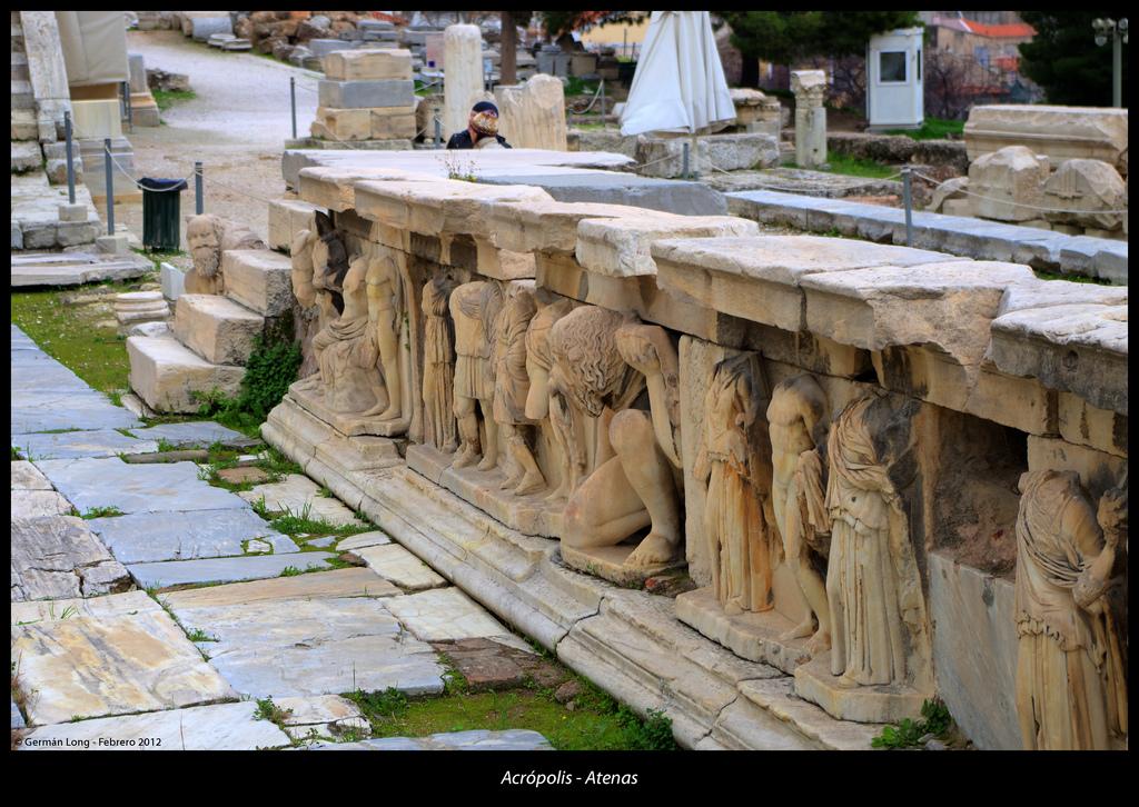 Un paseo por la Acrópolis de Atenas...