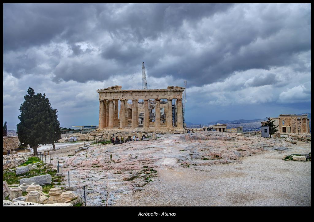 Un paseo por la Acrópolis de Atenas...