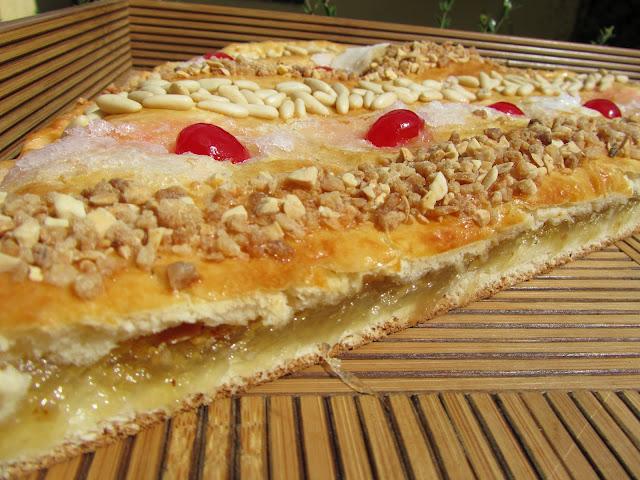 Coca empanada  de San Juan