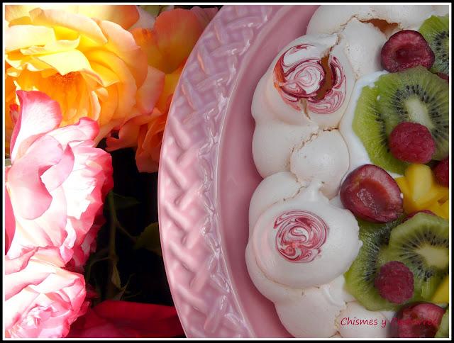 Tarta Pavlova de Remolinos Rojos. ( 2º  Desafío en la Cocina )