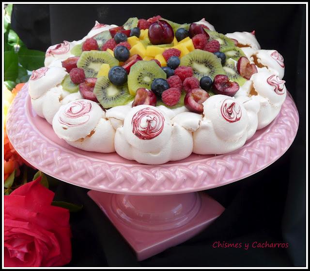 Tarta Pavlova de Remolinos Rojos. ( 2º  Desafío en la Cocina )