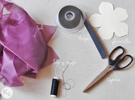DIY-Corsage con flores de tul-materiales/Tulle flowers corsage-materials