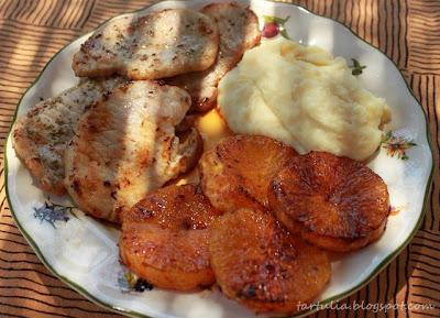 Lomo con Naranja a la plancha y Puré de Piña