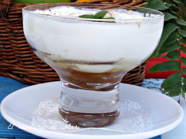 MANZANAS CARAMELIZADAS CON CREMA DE YOGUR