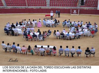CASA DEL TOREO: LOS SOCIOS CONOCEN EL PROYECTO EN UN PRIMER ENCUENTRO EN EL ALBERO DE LOS CALIFAS