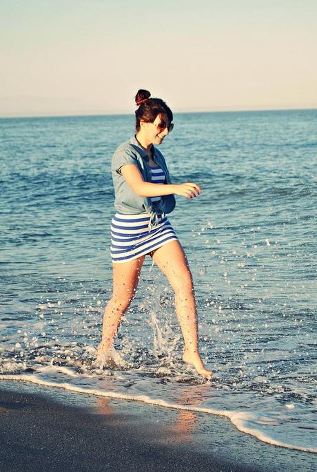 Look of the day: Navy, navy, navy... Urban_navy_lovelystyle11