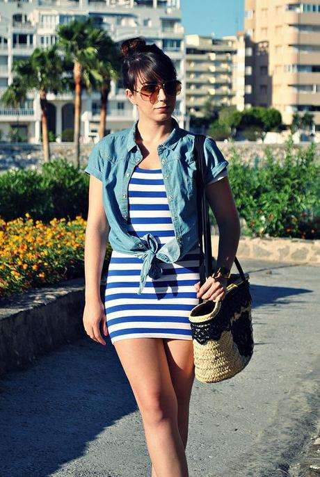 Look of the day: Navy, navy, navy... Urban_navy_lovelystyle2
