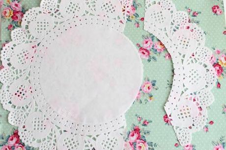 DIY Decoración - Doylie cupcake wrap DIY Decoración - Doylie cupcake wrap