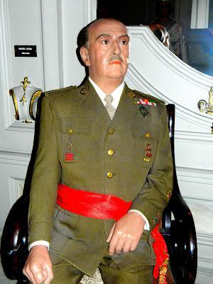 Le Monde Chic News. Tu periódico chic.