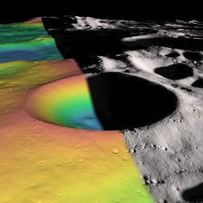 NASA descubre evidencias de hielo en cráter de la Luna