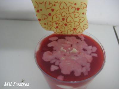 Fresas con crema de yogur y queso
