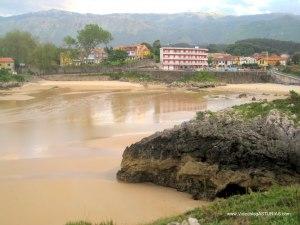 Playas de Celorio, Llanes: Las Cámaras