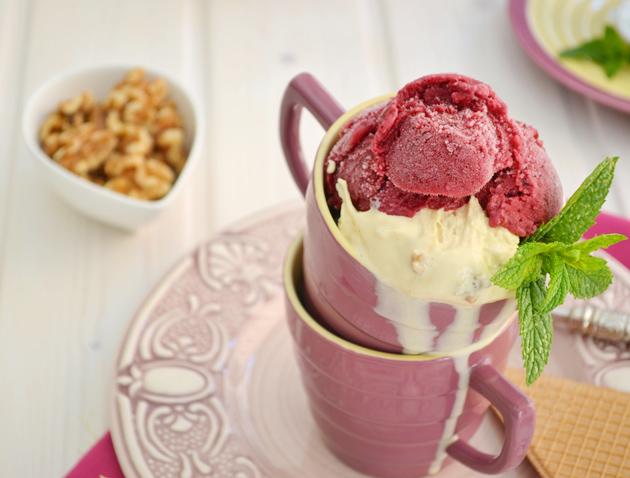 Helado de Cerezas y Vainilla