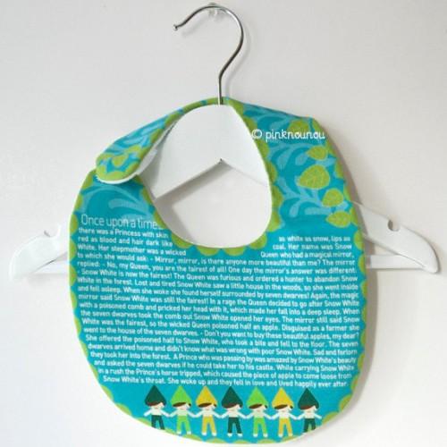 Snow white tale2 500x500 Baby Bibs that tell a story