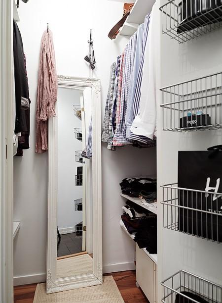 Suelo de madera negro suelo de madera negro muebles estilo escandinavo muebles de diseño fotos decoración cocinas estilo nórdico diseño de interiores decorar cocinas decorar casas decoración sencilla decoración nórdica decoración minimalista Decoración escandinava en blanco con toques de color decoración escandinava decoración en blanco y negro decoración en blanco decoración de salones cocina decoración de interiores decoración de dormitorios cocinas modernas cocinas blancas cocina sencilla elegante cocina moderna cocina con vistas cocina con isla cocina con barra cocina blanca blogs de decoración blog interiorismo blog decoración blog de decoración