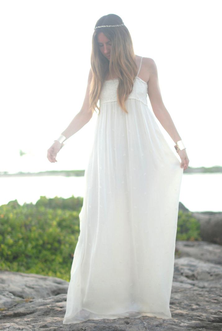 Vestido blanco en el blog de moda Mes Voyages à Paris. Fotos en Riviera Maya. Look para San Juan