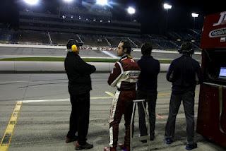Difícil carrera nocturna para Juan Pablo García en Iowa