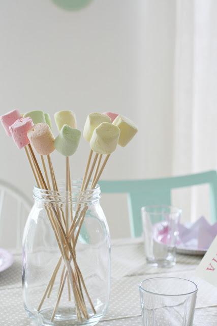 La mesa está lista para celebrar