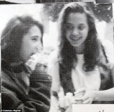 Angelina Jolie antes de que fuera famosa: Fotografías de cuando era adolescente.