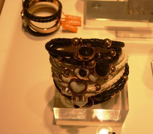 Re-apertura de Folli Follie