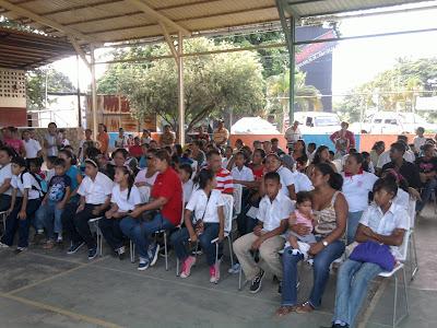 TINAQUILLO SE ENGALANA CON LA ENTREGA DE CANAIMA