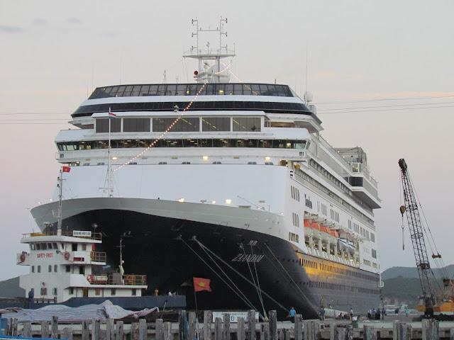 Nha Trang; la cara más turística de Vietnam...y con una gran historia