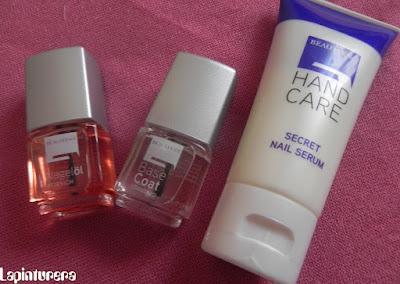 Uñas: Beauteena me da lo que necesito.