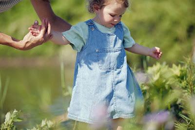 Crianza respetuosa: ¿Sobreprotección o libertad acompañada?
