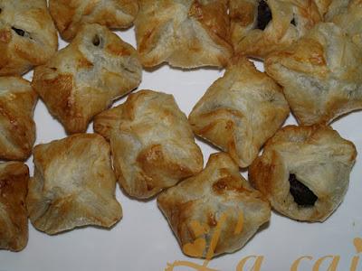 Pañuelos de hojaldre con morcilla