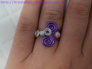 Rosa claro con estampado azul - Joyas de alambre Lalu