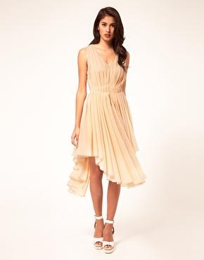 ¡Nos vamos de boda con ASOS!