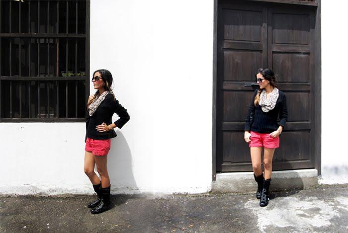 Coral shorts with boots