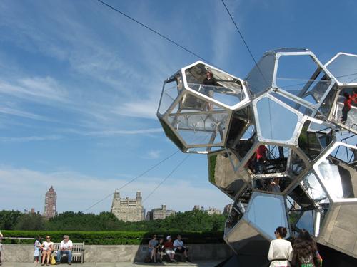 Tomas Saraceno ofrece otra visión de Nueva York desde Cloud City