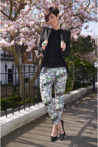 Street Style: Pantalones floreados - Paperblog