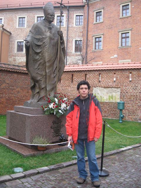 Callejeando en Cracovia 3 : Hacia la cima de la colina de Wawel