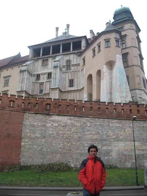 Callejeando en Cracovia 3 : Hacia la cima de la colina de Wawel