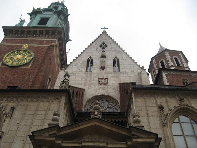 Callejeando en Cracovia 3 : Hacia la cima de la colina de Wawel