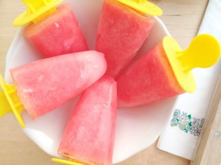 zumo de sandía sorbete recetas fáciles verano recetas fáciles para niños recetas fáciles frutas recetas dulces verano recetas delikatissen recetas con sandía receta fácil helado postres rojos postres con sandía postres con fruta polo sandía receta helado sandía dulces y helados delikatissen 