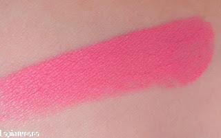 Labiales MAC: la familia aumenta con un par de rosas Labiales MAC: la familia aumenta con un par de rosas