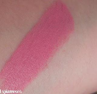 Labiales MAC: la familia aumenta con un par de rosas Labiales MAC: la familia aumenta con un par de rosas