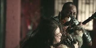 THE MAN WITH THE IRON FISTS - VIOLENTO TRAILER DEL DEBUT DE RZA